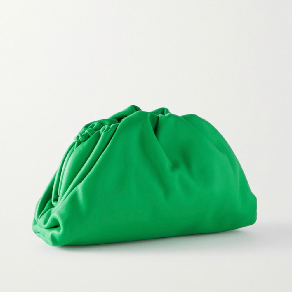 Bottega Veneta
The Mini leather pouch